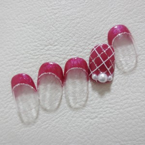 ヴァイオレットレッドの秋ネイル