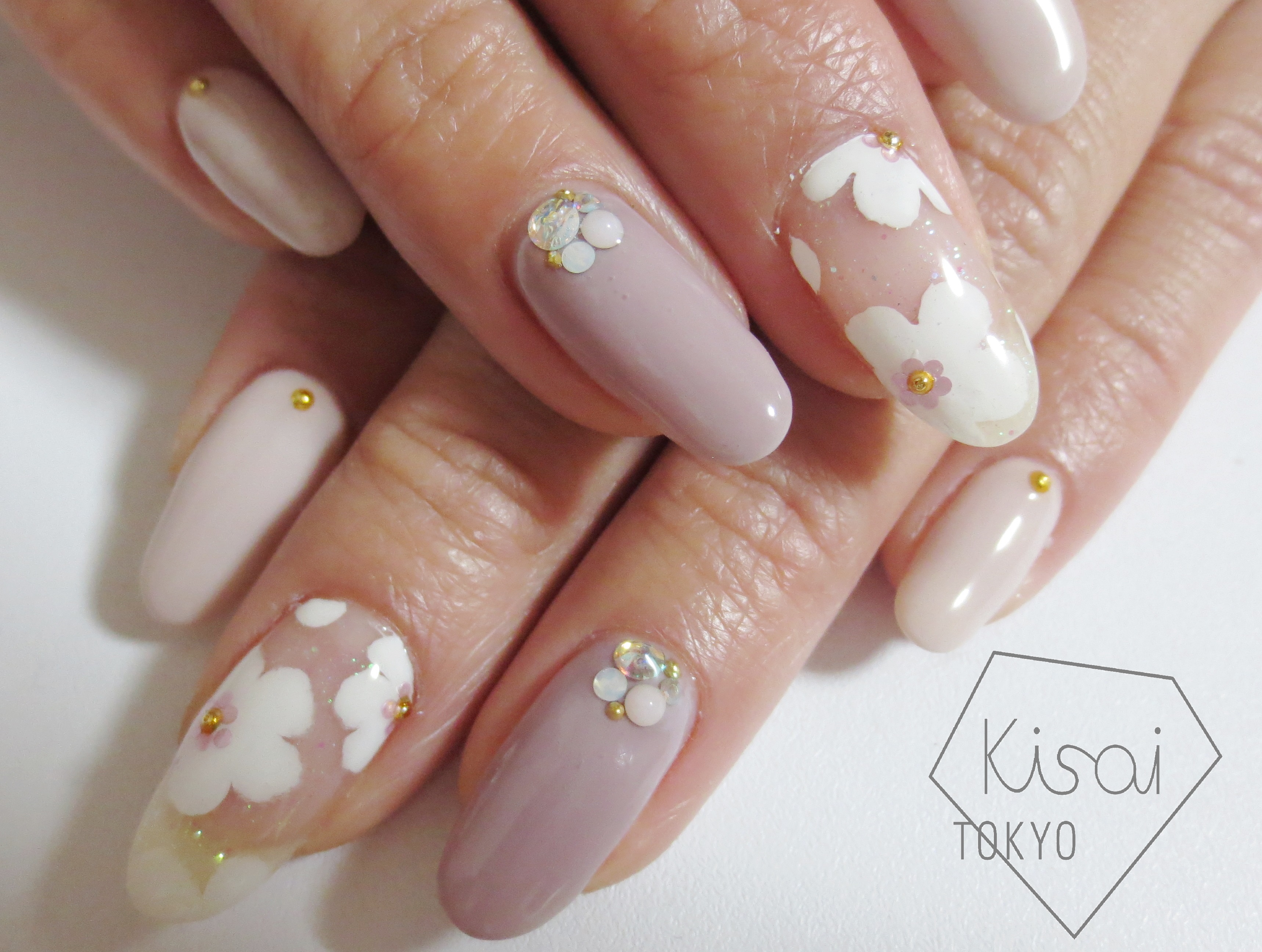 コンサバ お花ネイル 中目黒 美容室 美容院 ヘアサロン Kisai Buzz